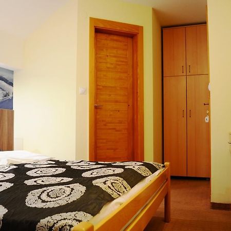 Guesthouse Lucic Jahorina Exteriör bild